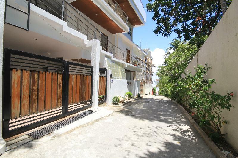 Westcliff Villa By Bluewaves Balabag  Eksteriør billede