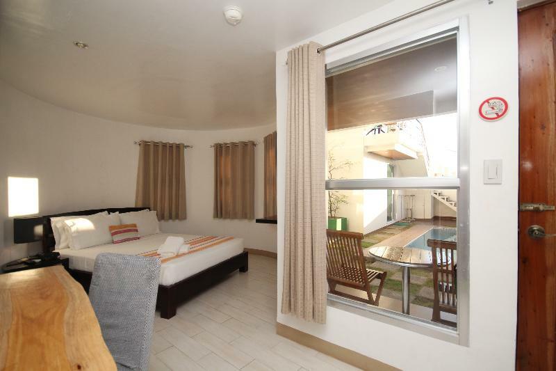 Westcliff Villa By Bluewaves Balabag  Eksteriør billede